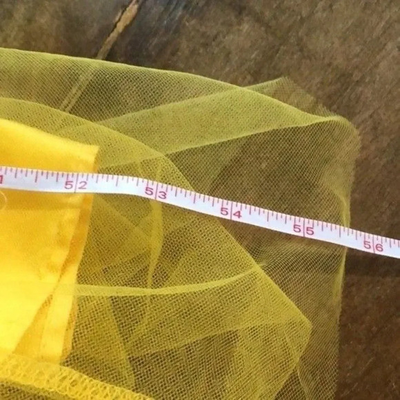 Women gold color party dress with mess at the bottom size XL - Picture 11 of 13